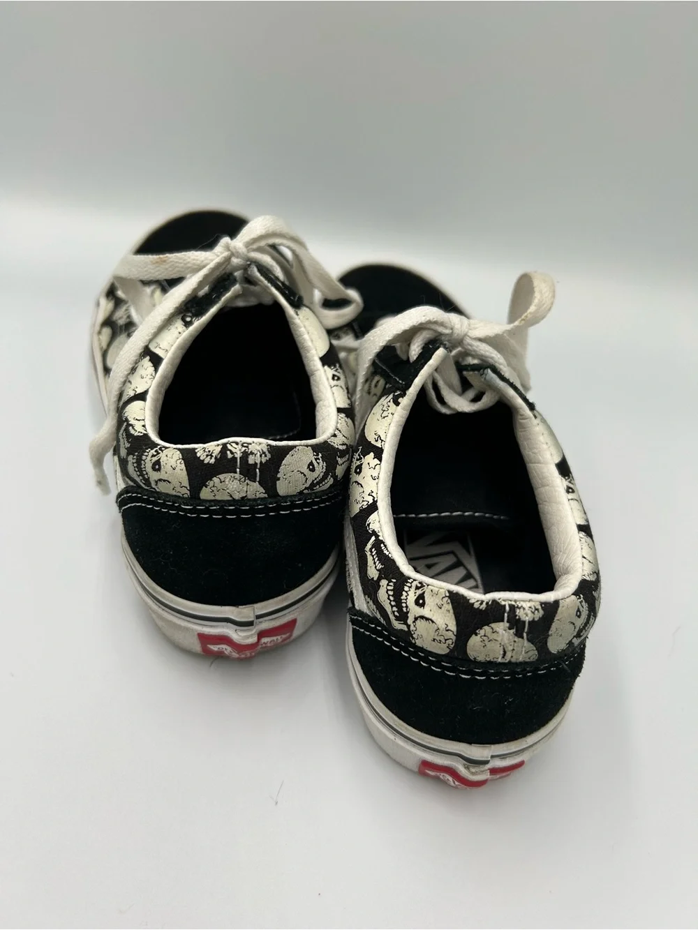 Vans Old Skool Glow-in-the-Dark Skulls Skate Shoes